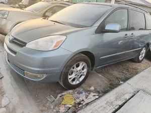 Toyota Sienna 2004 Green