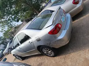 Toyota Corolla LE 2006 Silver