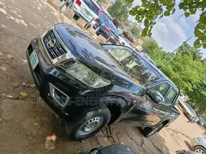 Nissan Navara 2.5 dCi 2012 Black