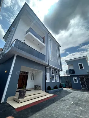 Shortlet - Fully Furnished 4-Bedroom Duplex