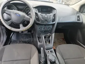 Ford Focus 2014 Gray