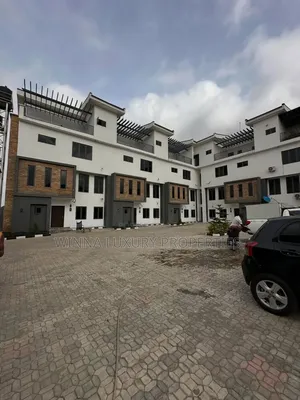 5bdrm Townhouse/Terrace in Jabi Main for sale