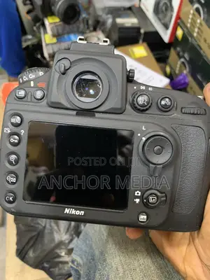 Nikon D800 Full Frame DSLR Camera