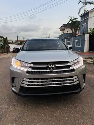 Toyota Highlander Limited 2019 Silver