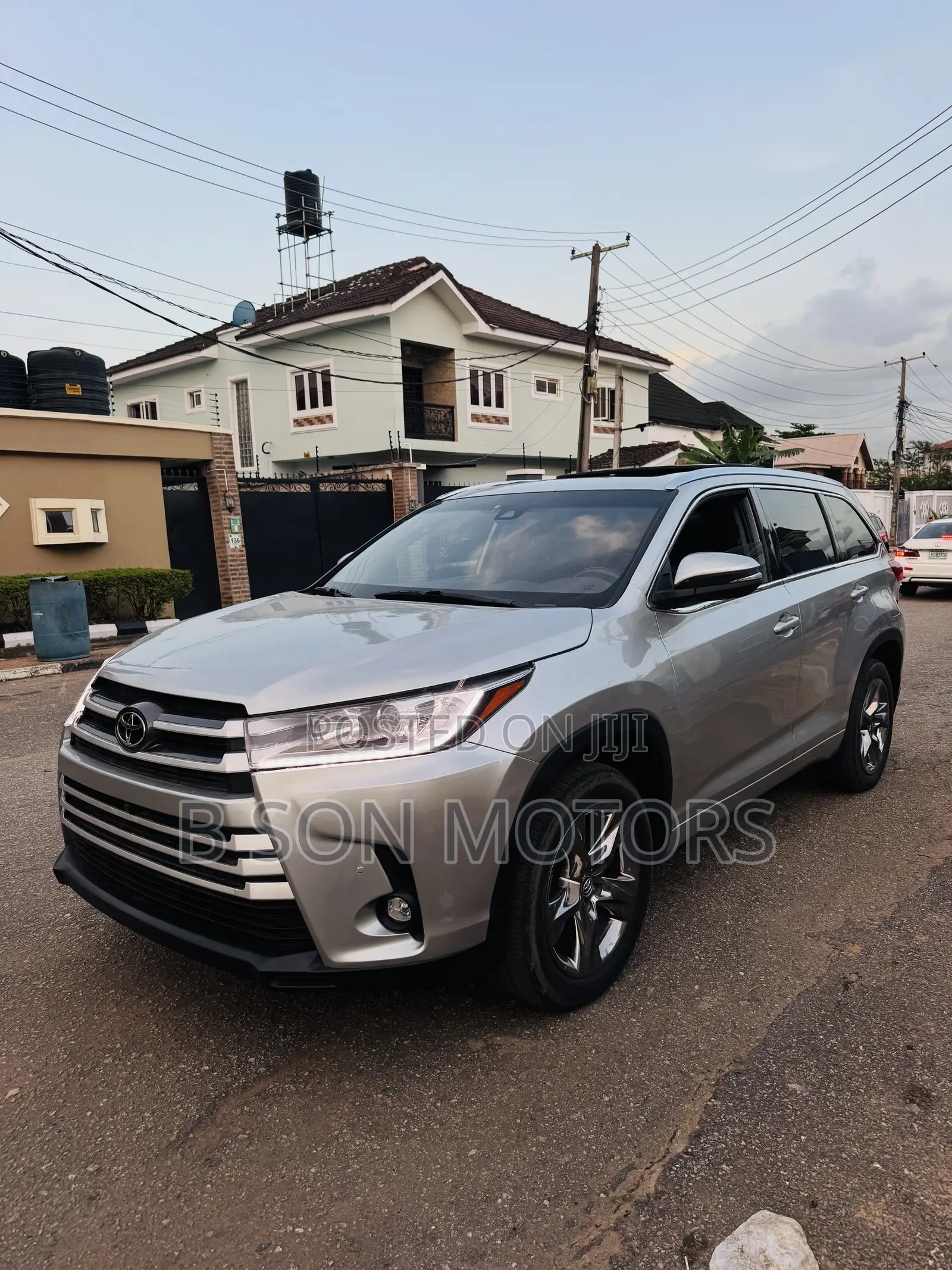 Toyota Highlander Limited 2019 Silver