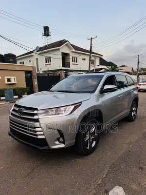Toyota Highlander Limited 2019 Silver