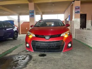 Toyota Corolla S 4dr Sedan (1.8L 4cyl CVT) 2015 Red