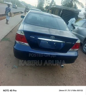 Toyota Camry 2004 Blue