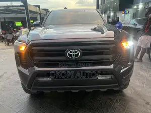 Toyota Tacoma 2024 Gray