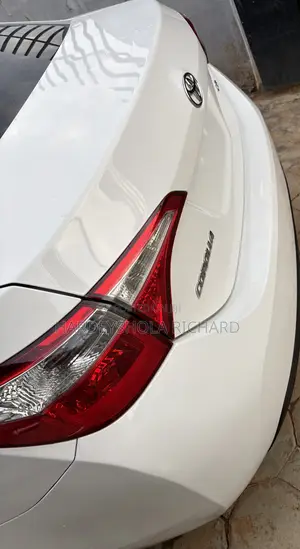 Toyota Corolla 2016 White