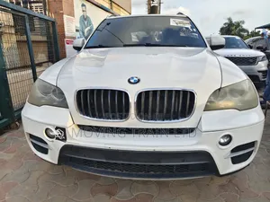 BMW X5 xDrive35i Sport Activity AWD (3.0L 6cyl 8A) 2013 White