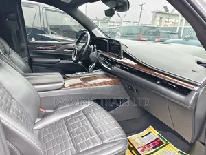 Cadillac Escalade 2022 White