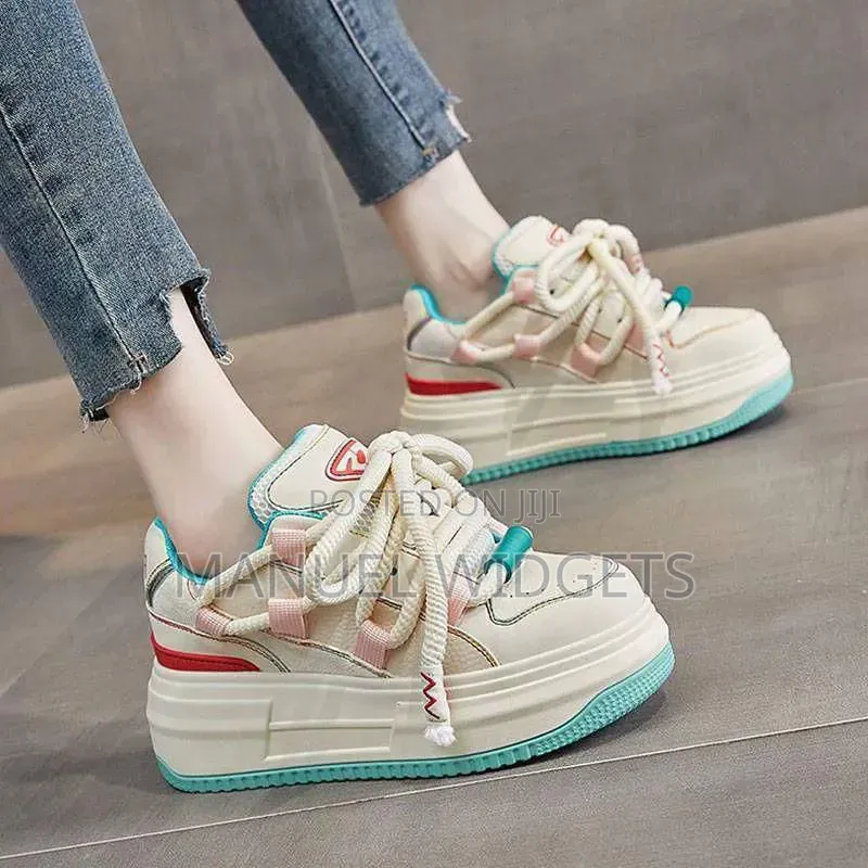 Ladies Chunky Sneakers – Trendy Comfortable.