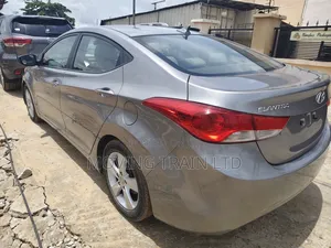 Hyundai Sonata GLS Sedan FWD (2.4L 4cyl 6M) 2012 Gray