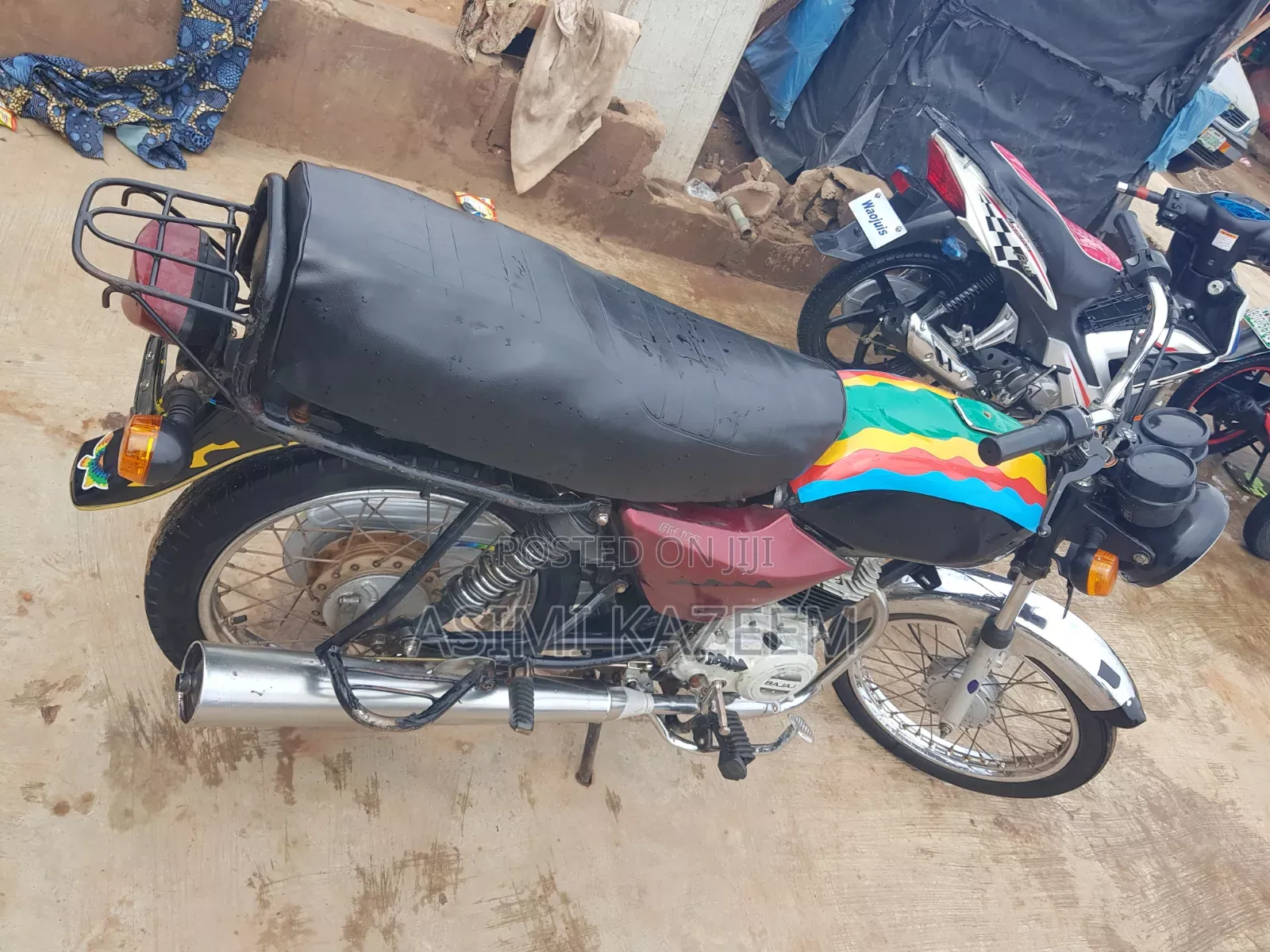 Bajaj Boxer 2023 Red