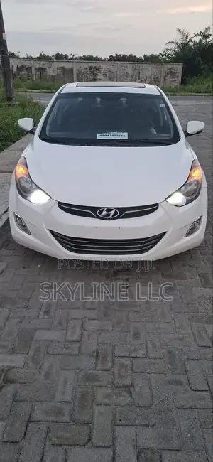 Hyundai Elantra 2013 White