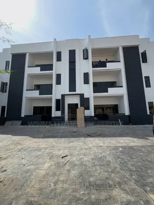 3bdrm Apartment in Wuse 2 for sale