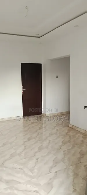 2bdrm Block of Flats in P&T Estate, Boys Town for rent
