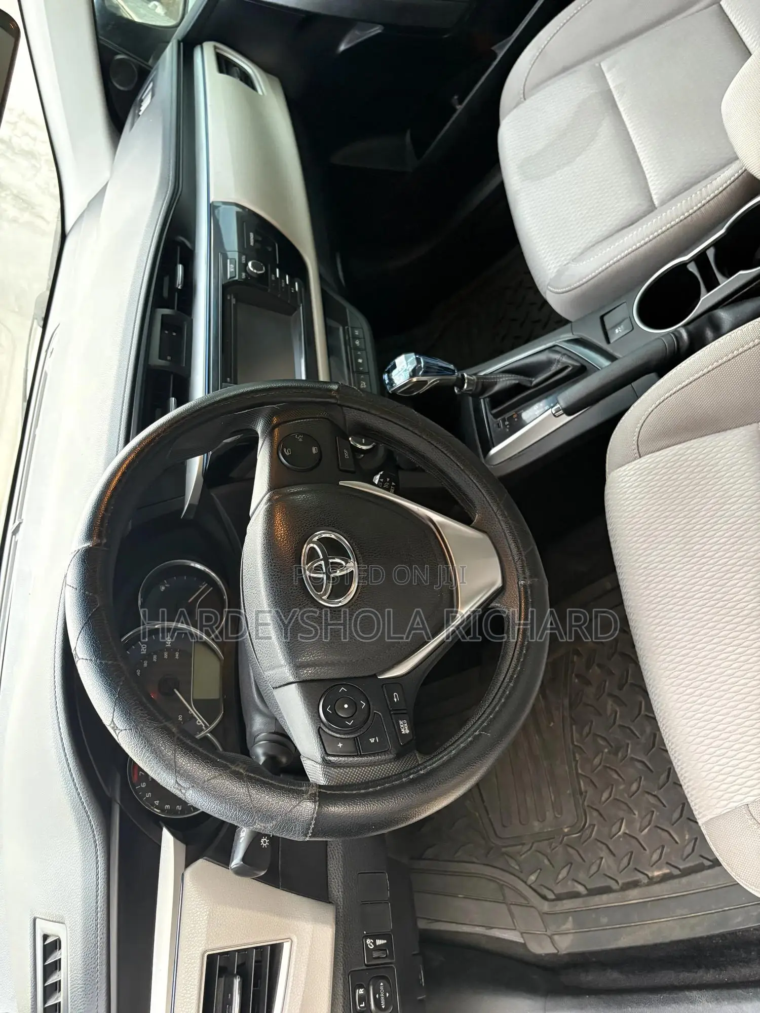 Toyota Corolla 2016 White