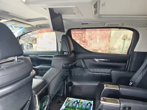 Toyota Alphard 2.5 Petrol AWD 2020 White