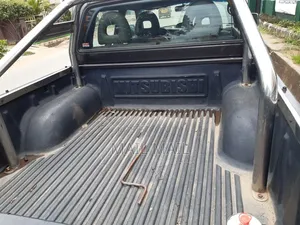 Mitsubishi L200 2003 Gray
