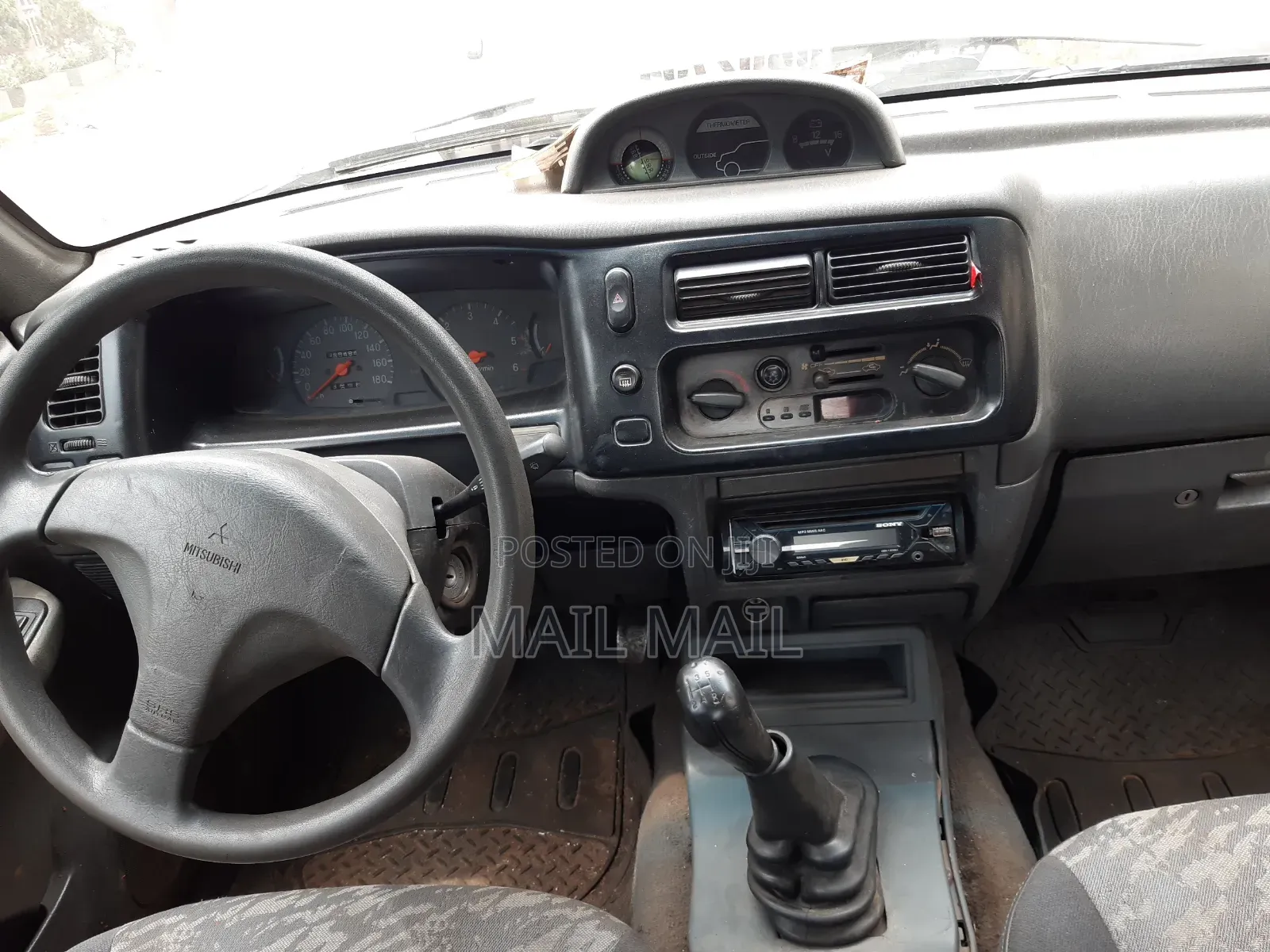 Mitsubishi L200 2003 Gray