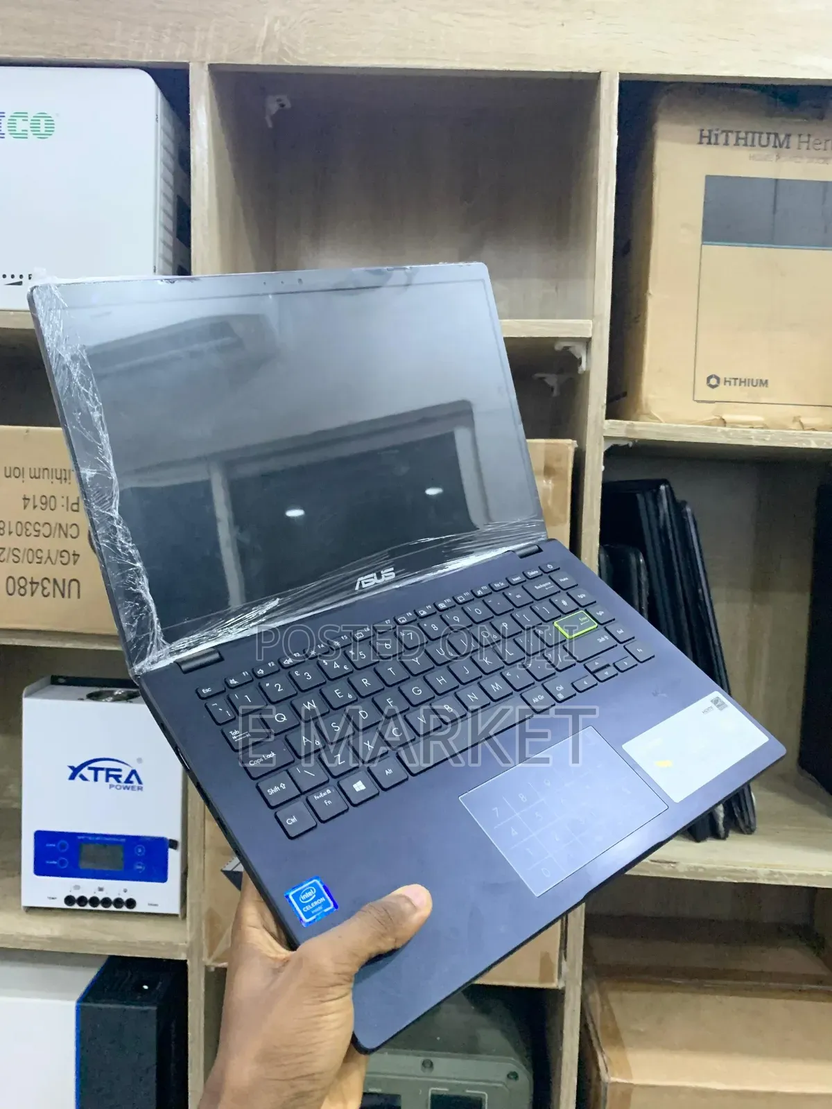 Laptop Asus E502S 4GB Intel Celeron SSD 128GB