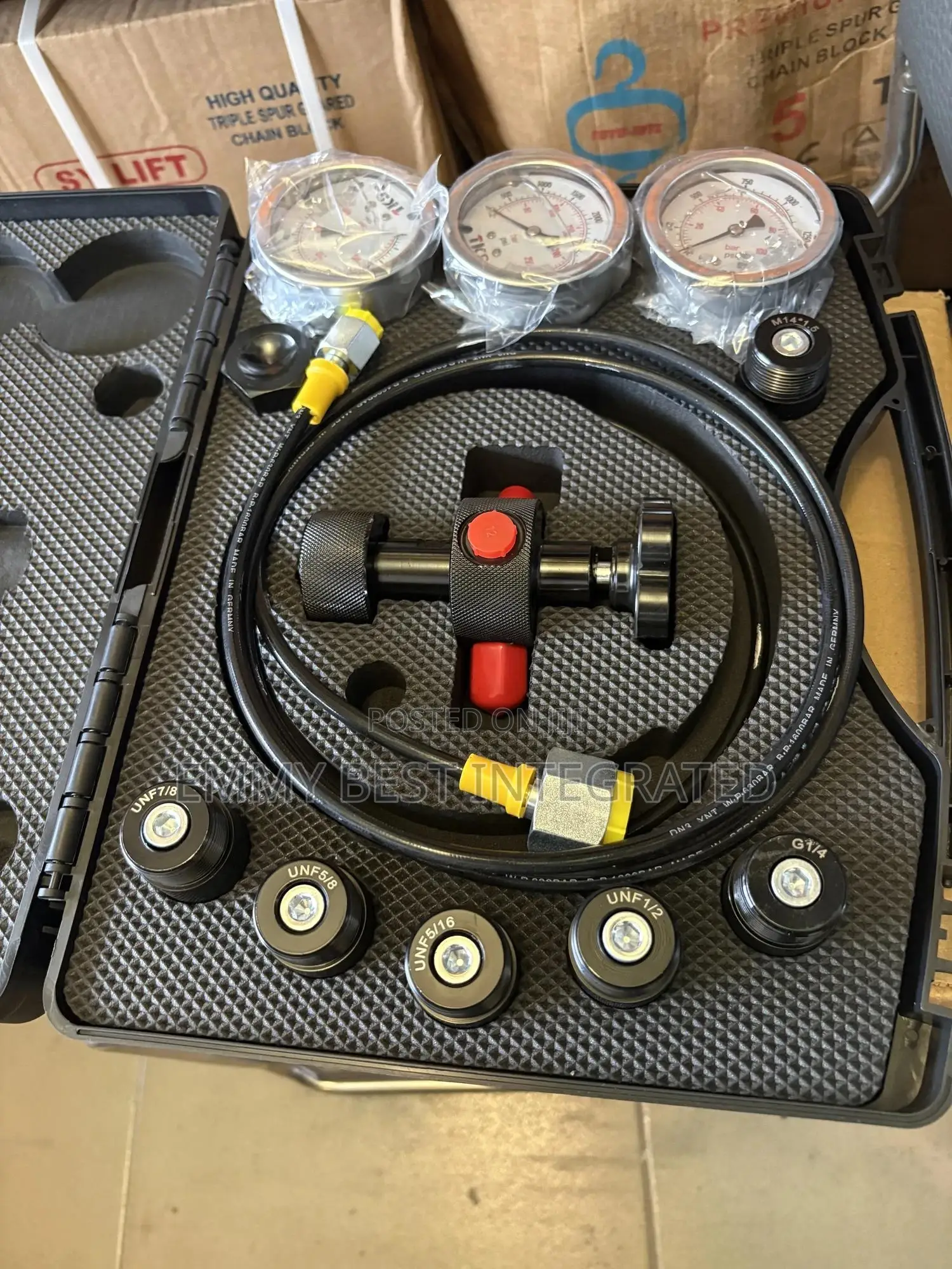 Hydraulic Nitrogen Accumulator Charging System