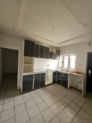 3bdrm Block of Flats in Guzape District for rent