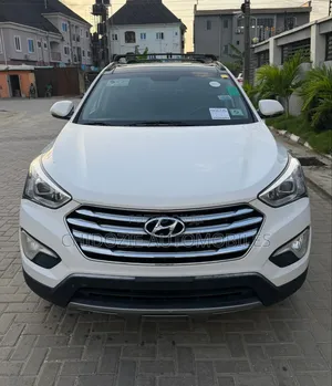 Hyundai Santa Fe Limited 4dr SUV AWD (3.3L 6cyl 6A) 2015 Gray