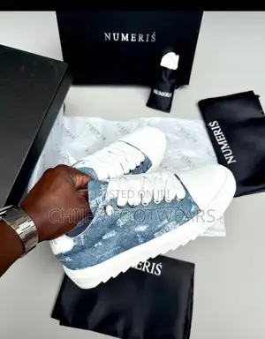 Numeris Sneakers! 