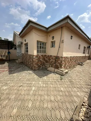 3bdrm Bungalow in In An Estate Around for sale
