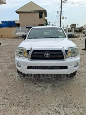 Toyota Tacoma 2007 White