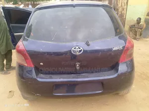 Toyota Yaris 1.0 Eco 2007 Blue