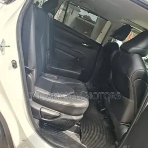 Toyota Highlander XLE 2022 White
