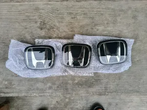 Front H Emblem Honda Accord 2024 Glass