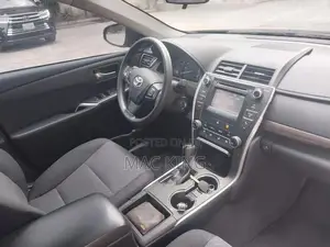 Toyota Camry LE 4dr Sedan (2.5L 4cyl 6A) 2015 Red