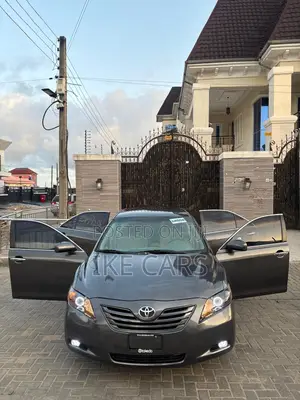 Toyota Camry LE 4dr Sedan (2.4L 4cyl 5A) 2008 Gray
