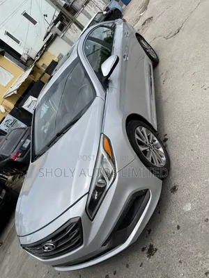 Hyundai Sonata Sport 2.0T Sedan FWD (2.0L 4cyl 6A) 2017 Silver
