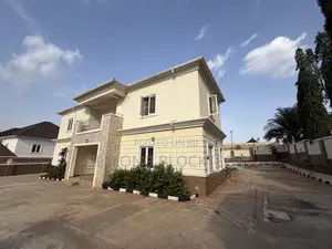 5bdrm Duplex in Asokoro for rent
