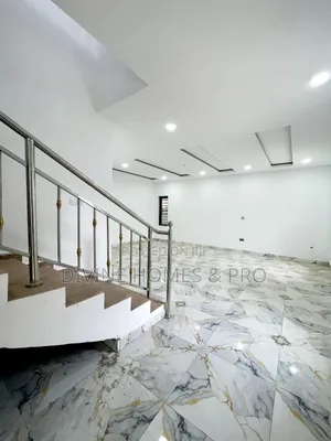 3bdrm Duplex in Dawaki for rent