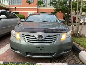 Toyota Camry LE 4dr Sedan (2.4L 4cyl 5A) 2009 Green