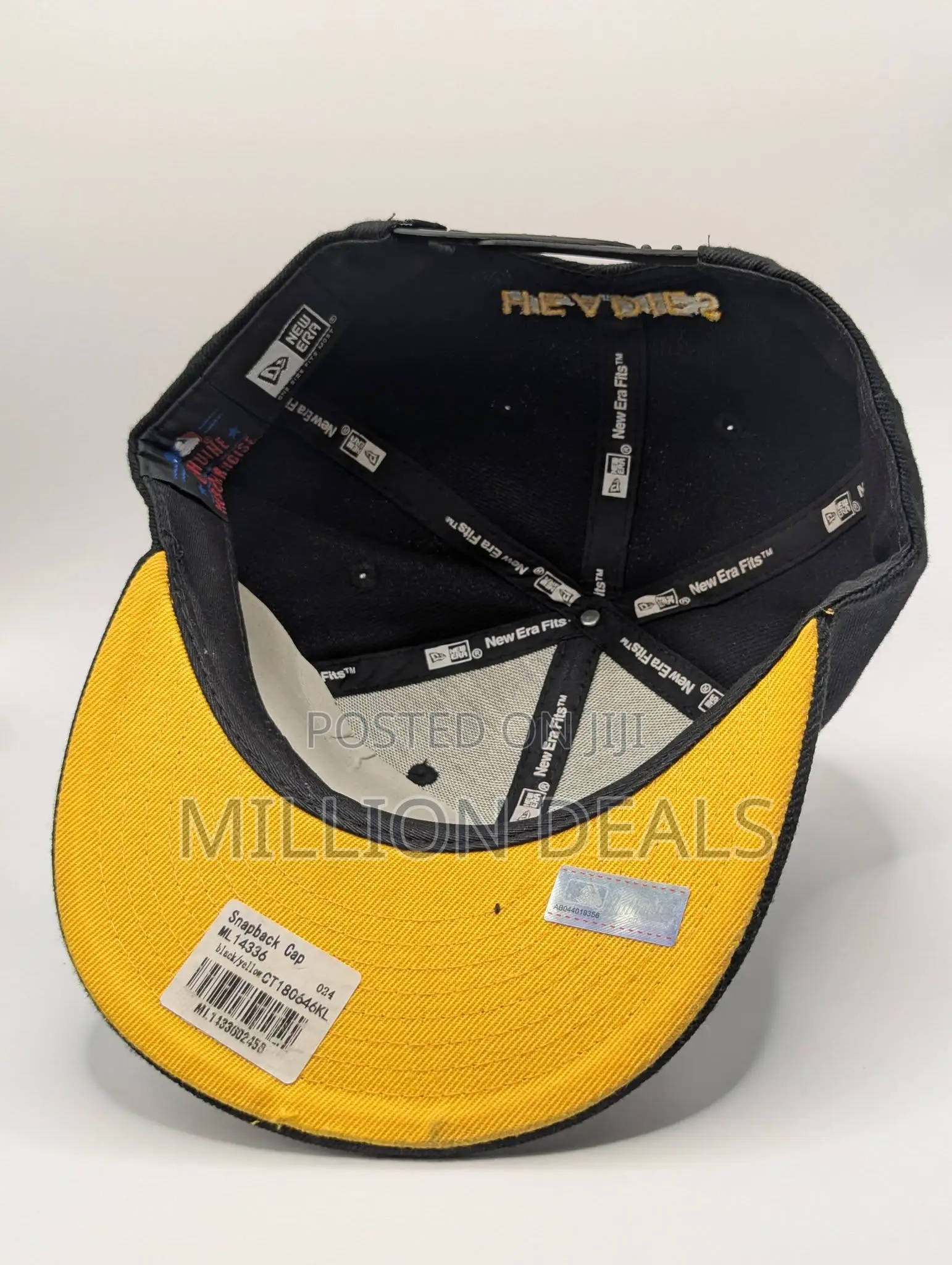 Barrier Inspires Luxury Men's Snap Back Cap