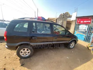 Opel Zafira 2002 Black