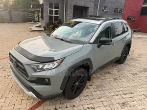 Toyota RAV4 Adventure 2019 Green