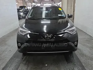 Toyota RAV4 Limited 4dr SUV (2.5L 4cyl 6A) 2018 Black