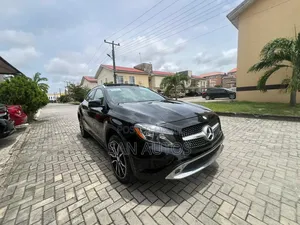 Mercedes-Benz GLA 250 2017 Black