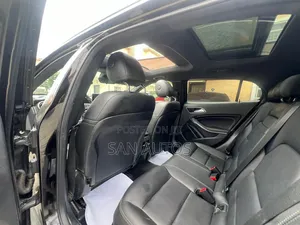 Mercedes-Benz GLA 250 2017 Black