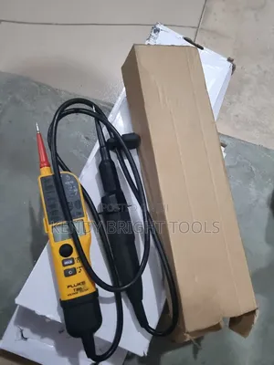 Fluke T150 Voltage Tester