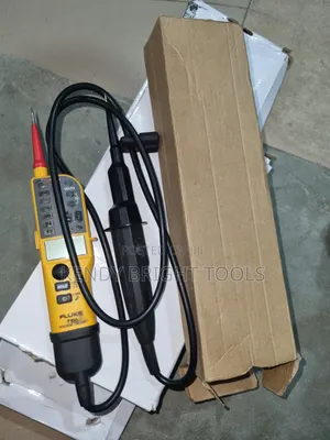 Fluke T150 Voltage Tester